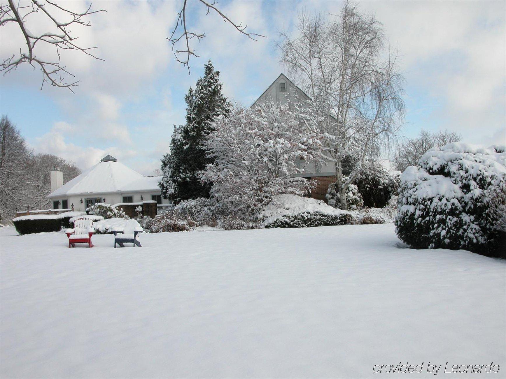 Southampton Inn Bagian luar foto