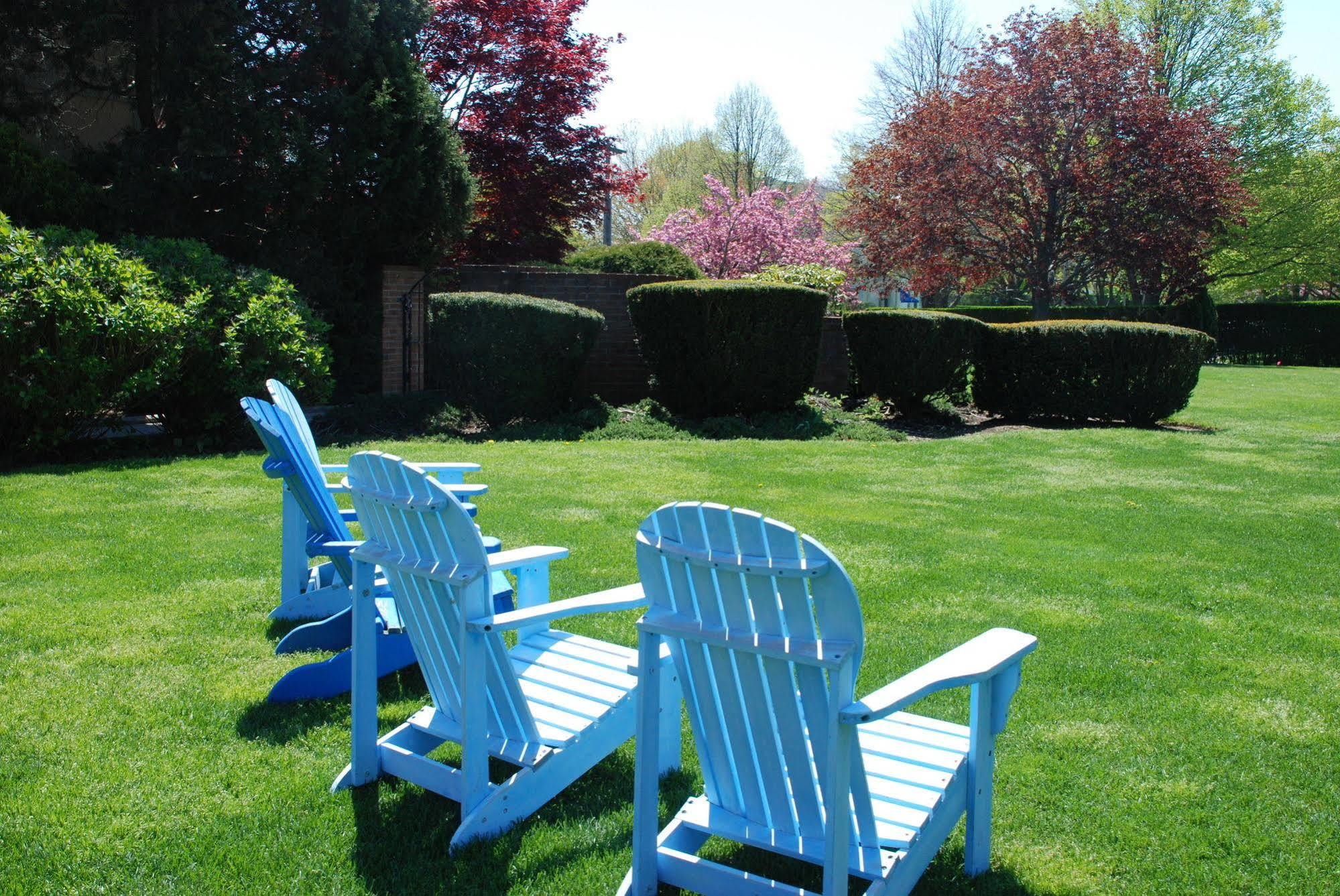 Southampton Inn Bagian luar foto